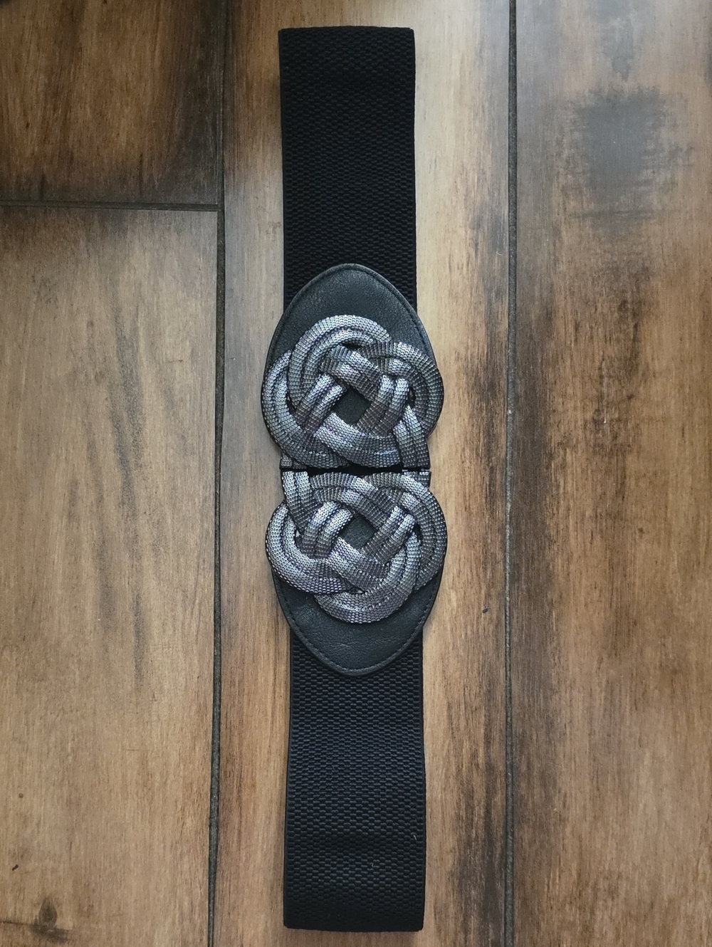 Black Men's Elastic Belt with Silver Knot Accent
